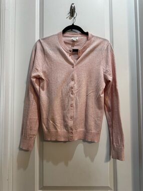 J crew Pink Buttons Cardigan Med Crew Neck Long Sleeve Armpit To Armpit 18”